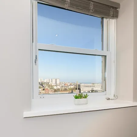 Cosy Retreat With Views Of Brighton City And Sea Exterior photo